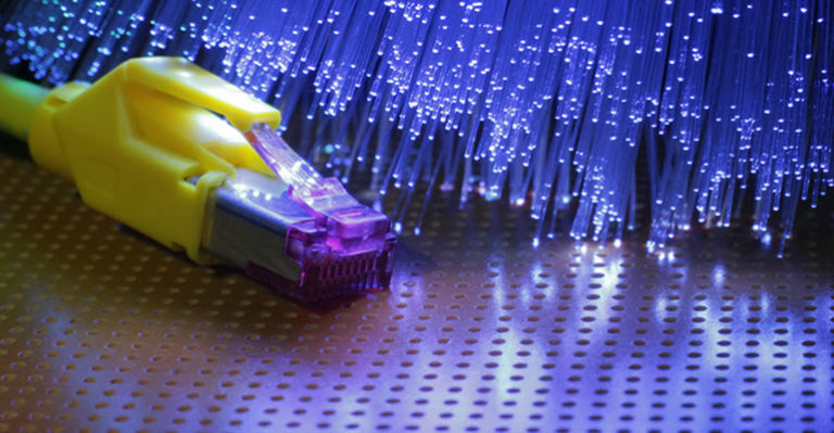 La fibre optique : l’opportunité à saisir pour les intégrateurs-électriciens